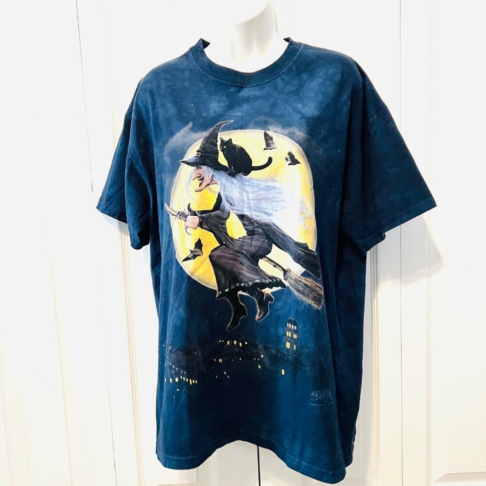 Skulbone-Blue Tie Dyed Witch/Bats/Black Cat Large 100% Cotton Unisex T Shirt